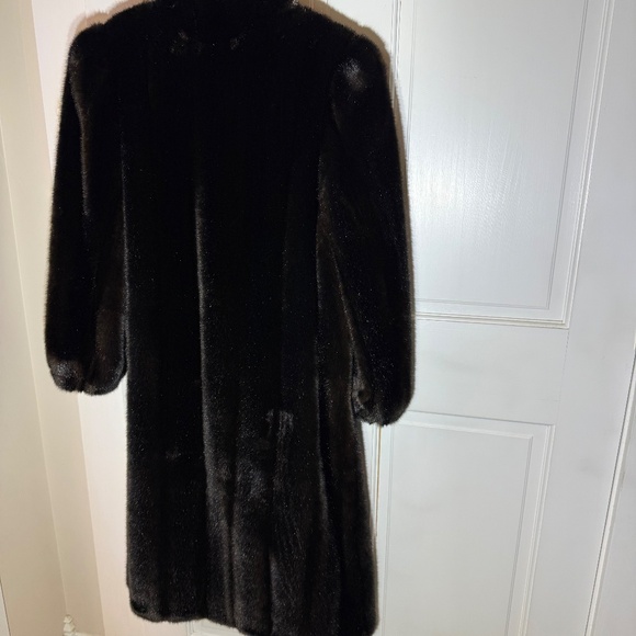 Vintage 80s Style VI Dark Brown Faux Fur Long Coat Fits M-S - Picture 2 of 7